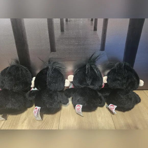 Fiesta Martin The Gorilla Adorable Black and Pink Plush Toy Set 4 - Picture 6 of 10